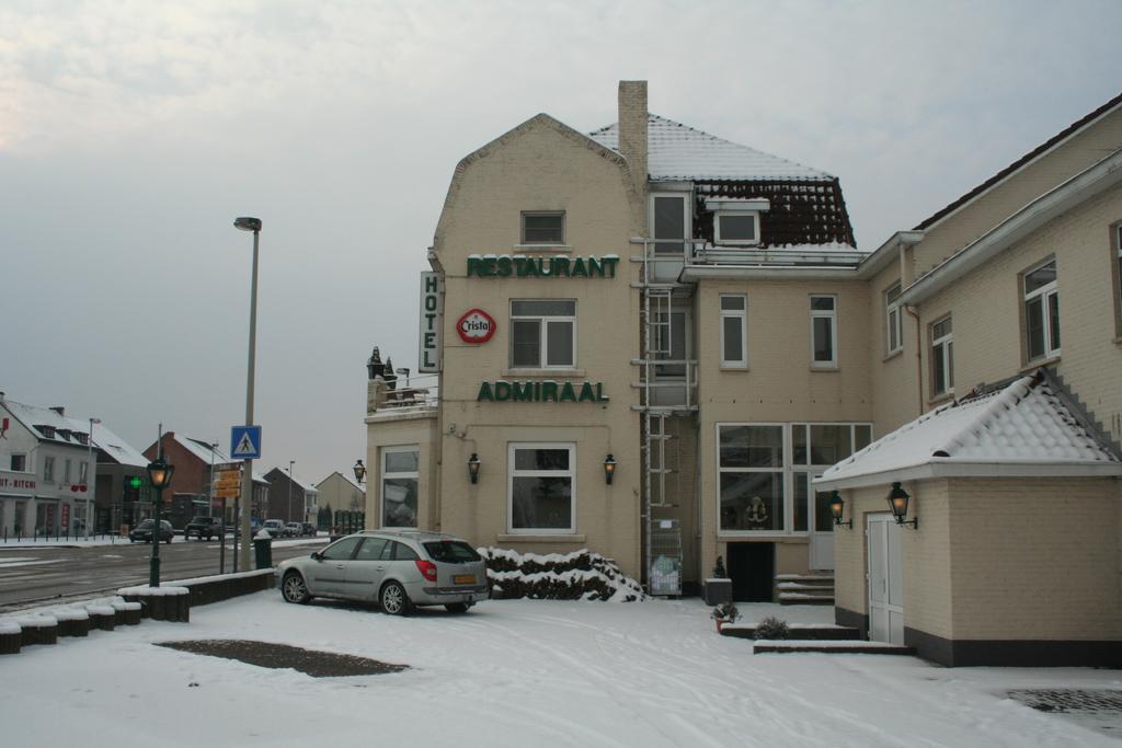 Hotel Admiraal Lanaken Exterior photo