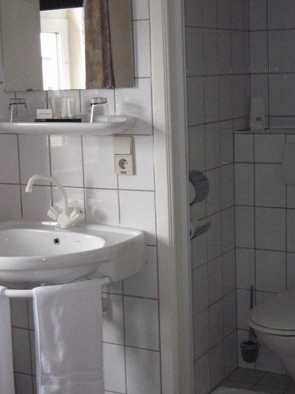 Hotel Admiraal Lanaken Room photo