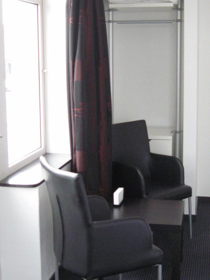 Hotel Admiraal Lanaken Room photo